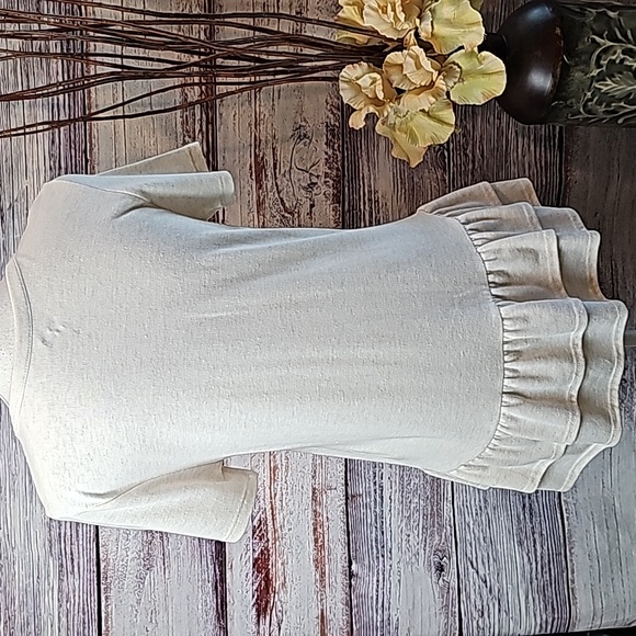 ALYA SHORT SLEEVE DOUBLE RUFFLE TIERED PULLOVER TOP - Picture 5 of 12